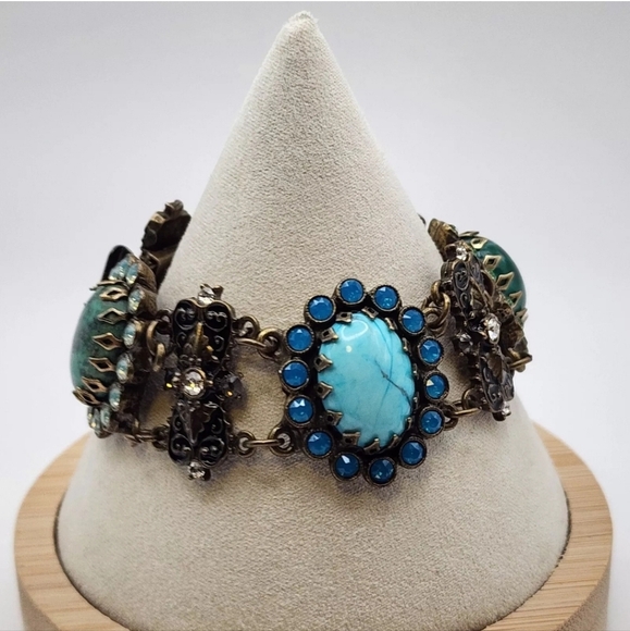 Ollipop Brass & Semi Precious Stone Bracelet 6.75 Inches  Ollipop Brass & Semi Precious Stone Bracelet 6.75 Inches When Clasped